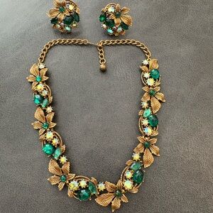 Vintage signed Art Gold Tone Necklace with matching Clip-on Earrings